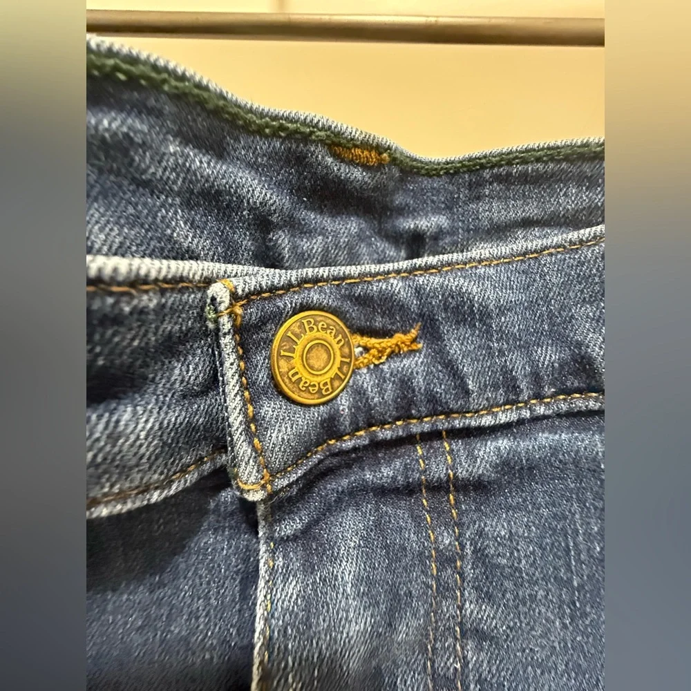LL Bean. Men's BeanFlex® Jeans, Standard Athletic Fit, Straight Leg. 40x28.